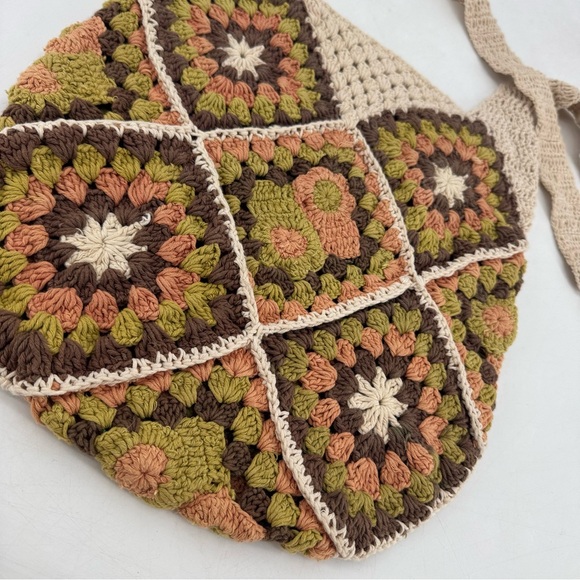 Vintage 70s Boho Hippie Granny Square Crochet Handmade Crossbody Bag Purse - Picture 2 of 8